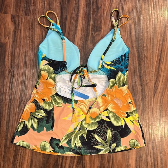 Lucky Brand Sunflower Slimming Tankini - Picture 9 of 12